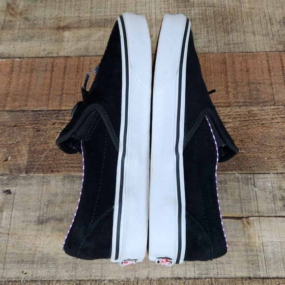 Vans x Disney Nightmare Before Christmas Women Sz 8 Slip On Haunted Toys Suede - Picture 7 of 9